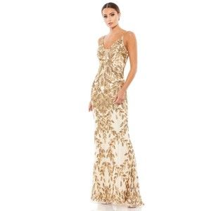 MAC DUGGAL Scoop Neck Sequin Mermaid Embellished Gown Nude Gold Size 2 NWOT.
